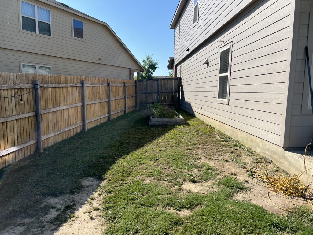 Targeted Weed Control application for a residential yard in Georgetown, TX.